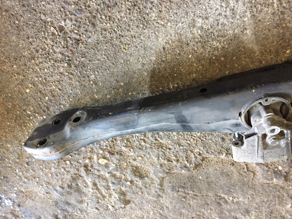 фото №7, Audi q7 4l 3.0 tdi кронштейн коробки 076399227b/f