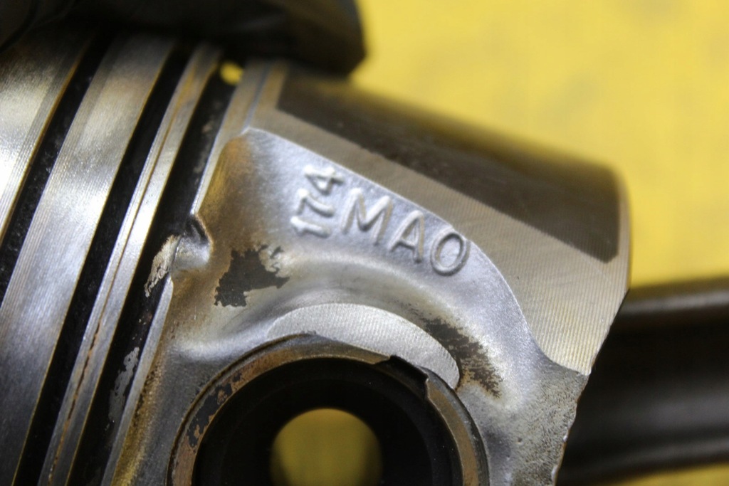 фото №11, Поршень шатун galaxy golf iv sharan fl 1.9tdi 038g