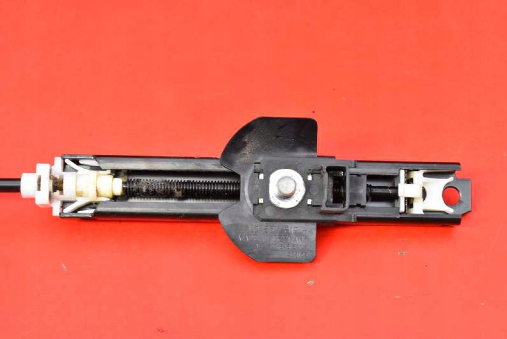 Моторчик регулировки поперечина левое  перед 0709113d porsche cayenne 1 1 02-07 Недорого