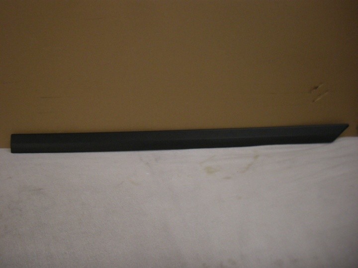 фото №1, Nissan nv-200 молдинг na дверь левая задняя