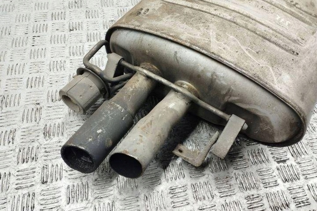 фото №10, Гасник bmw 5 touring e61 7794041 2.5l дизель 130kw 2004