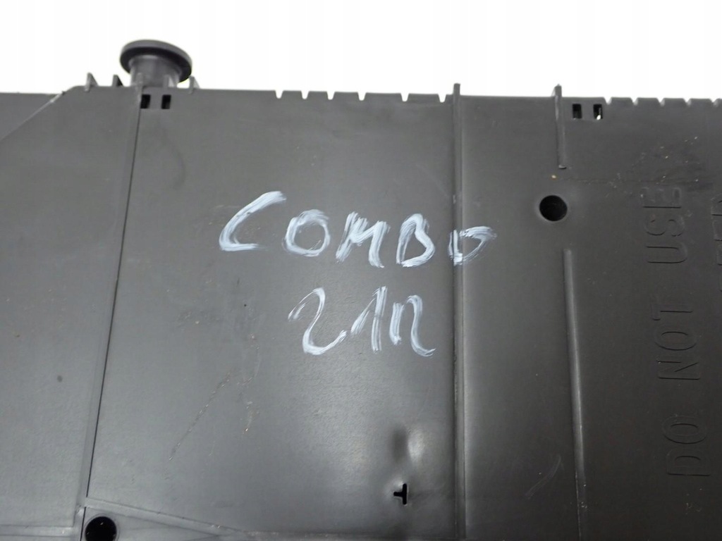 фото №8, Коробка предохранителей bsi 9830707680 opel combo e 21r