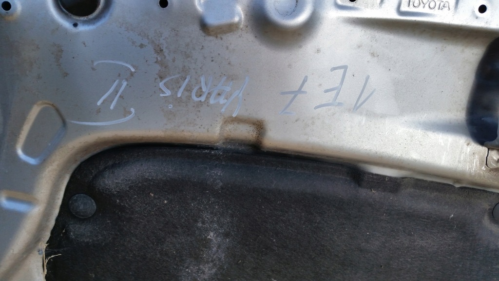 фото №5, Капот toyota yaris ii 1e7 06-