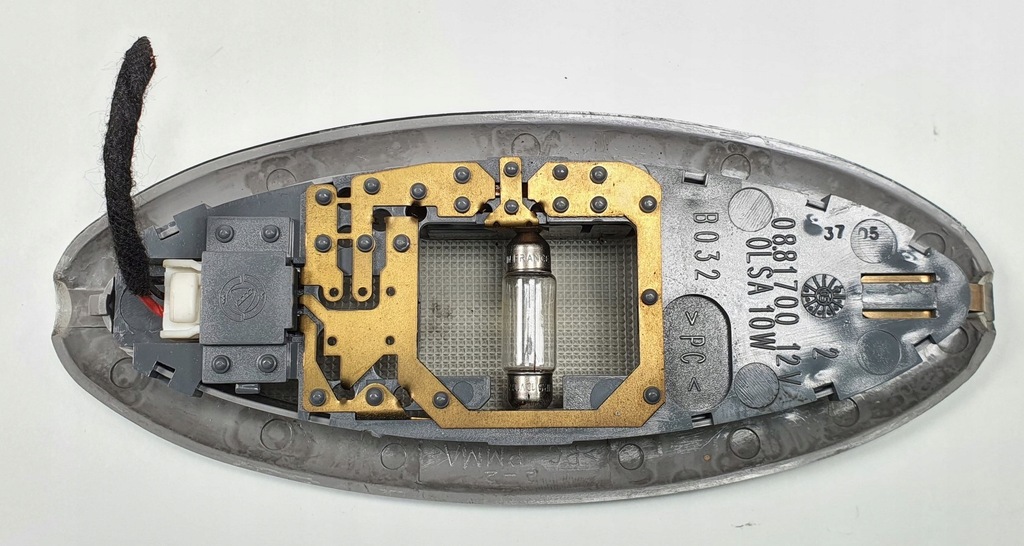 фото №2, Лампа освещение салона alfa romeo 147 0881700