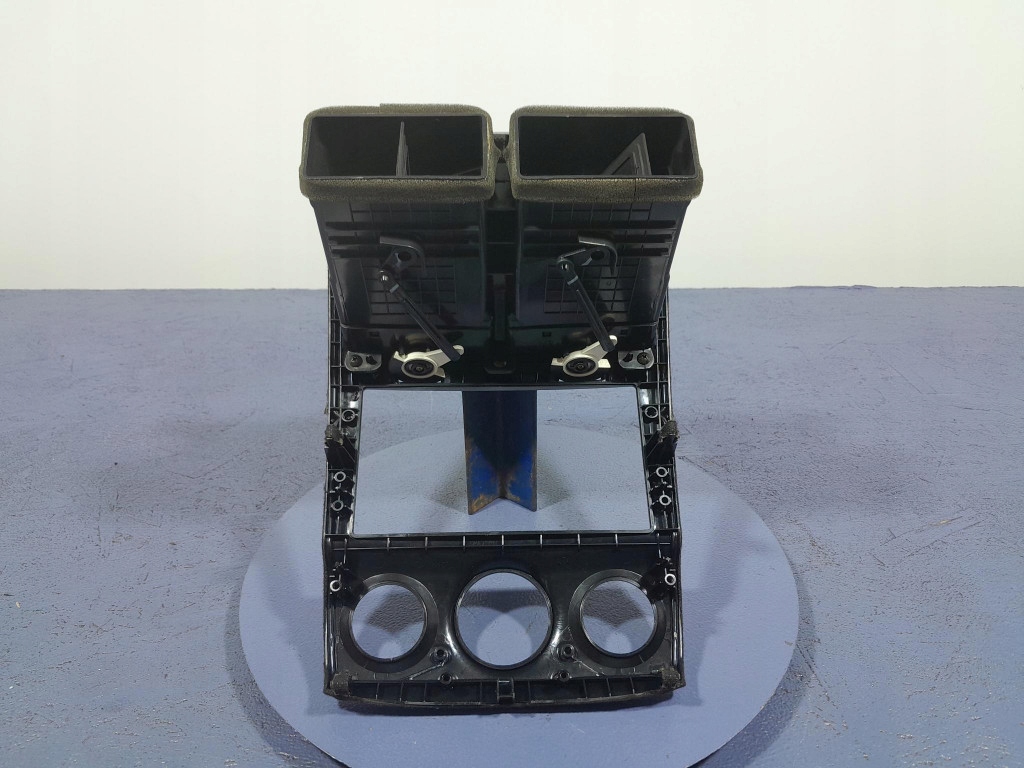 фото №7, Kia sportage ii рамка радио решётки обдув часы