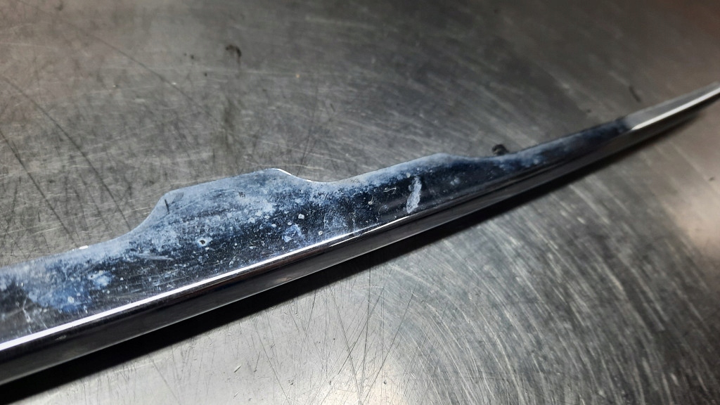 фото №9, Молдинг декоративная крышки задняя 30784236 volvo s80 ii 07-16r