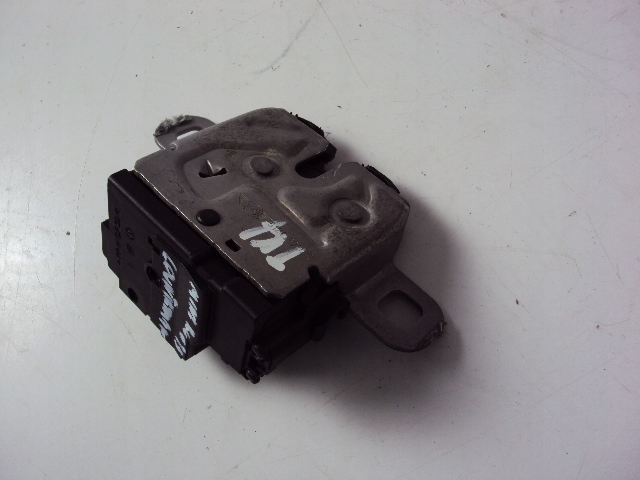 фото №1, Замок крышки задняя mini countryman r60 12 r