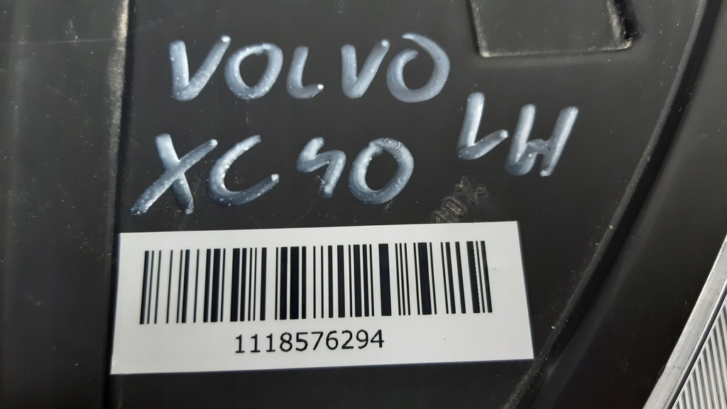 фото №11, Volvo xc40 лампа левая перед 32133573