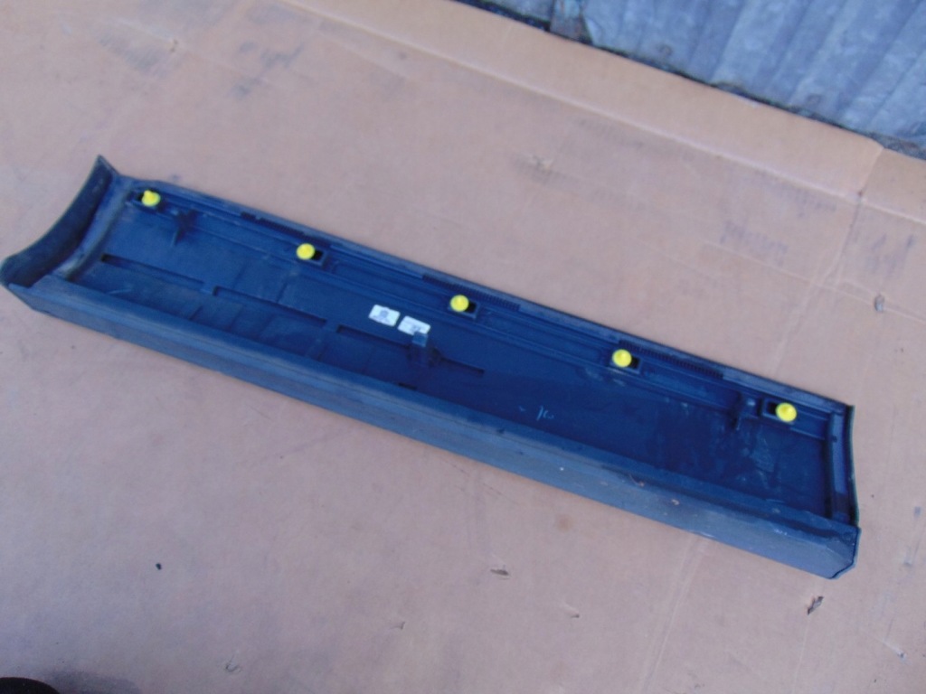 фото №12, Молдинг нижняя накладка дверь левый задняя audi q8 4m8853969