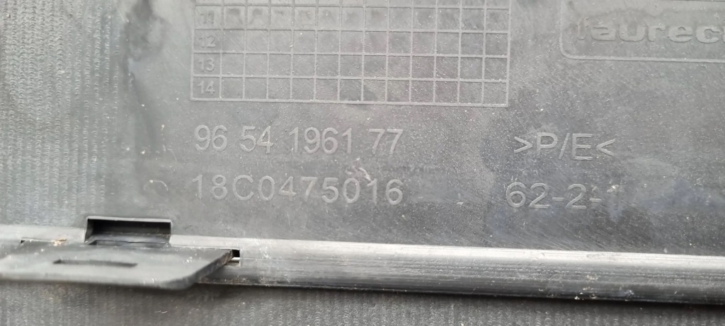 фото №13, Citroen c4 grand picasso 2006- бампер перед оригинал e009