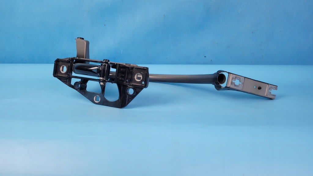 фото №8, Mercedes eqe w295 350+ 23r петля крышки багажника правый a2957500200