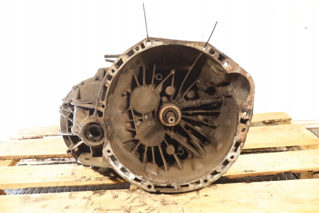 фото №1, Коробка передач передач 6 ступенчатая trafic ii lift 2.0dci