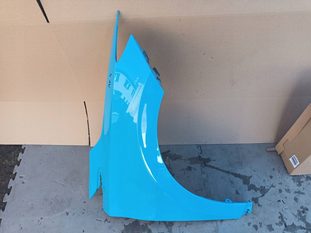 Крила перед правий передній mg mg4 ev Недорого