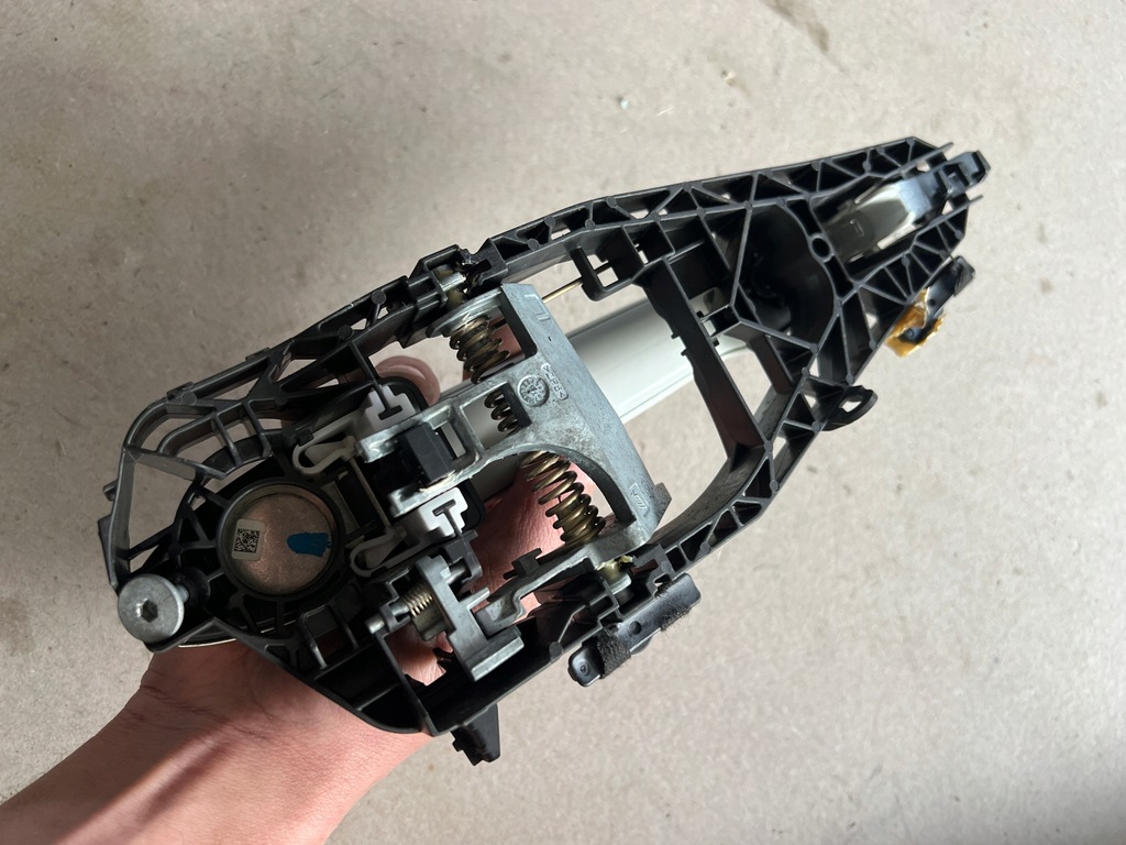 фото №5, Bmw f46 f45 ручка двері ліва задня alpinweiss