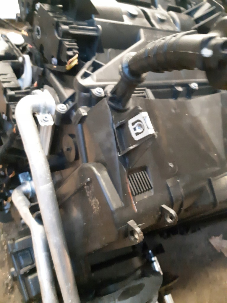 фото №11, Audi a6 c7 обігрівач комплектна europa 4g1820005k