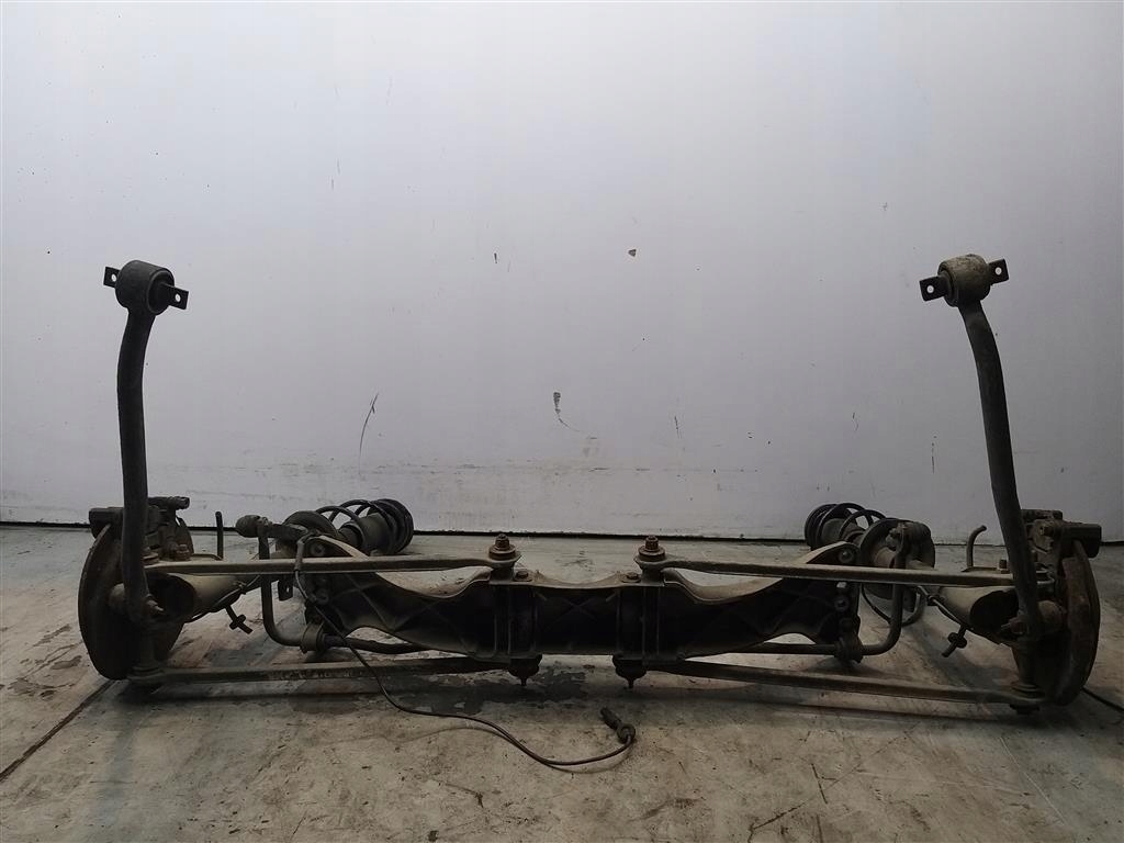 фото №11, Подвеска задние подрамник амортизатор поворотный кулак alfa romeo gt 03-10 1.9 jtd