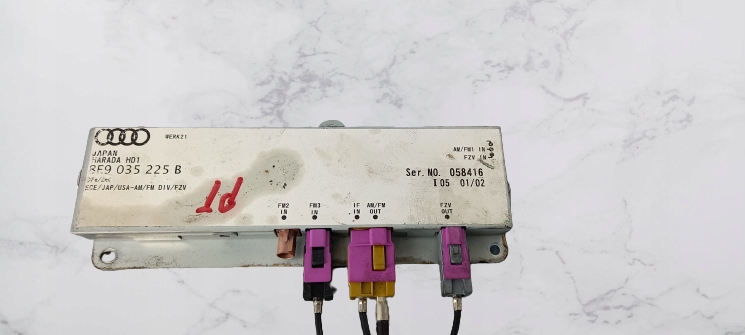 фото №1, Усилитель радио audi a4 b6 02r 2.0b kombi