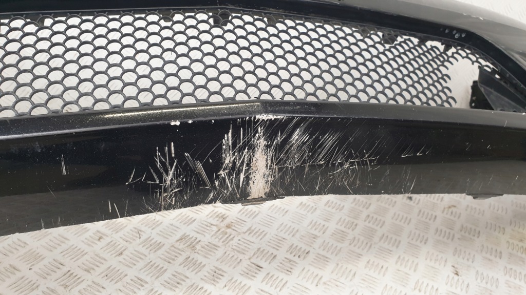 Купить Mercedes c-klasa w204 amg бампер передний америка