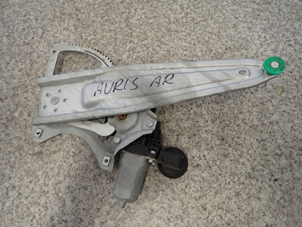 фото №4, Toyota auris 06-12 5d підйомник скло задній правий