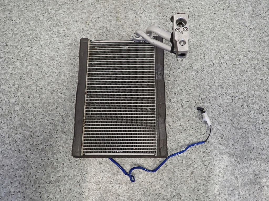 фото №1, Toyota iq 08-12 испаритель кондиционера