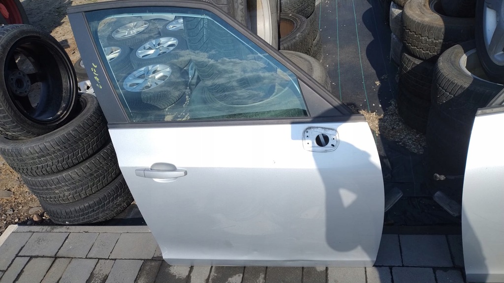 фото №1, Дверь правый перед zafira c z176