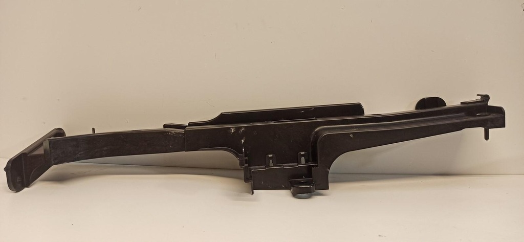 фото №1, Volvo v60 v70 кронштейн підлога багажника 30721863