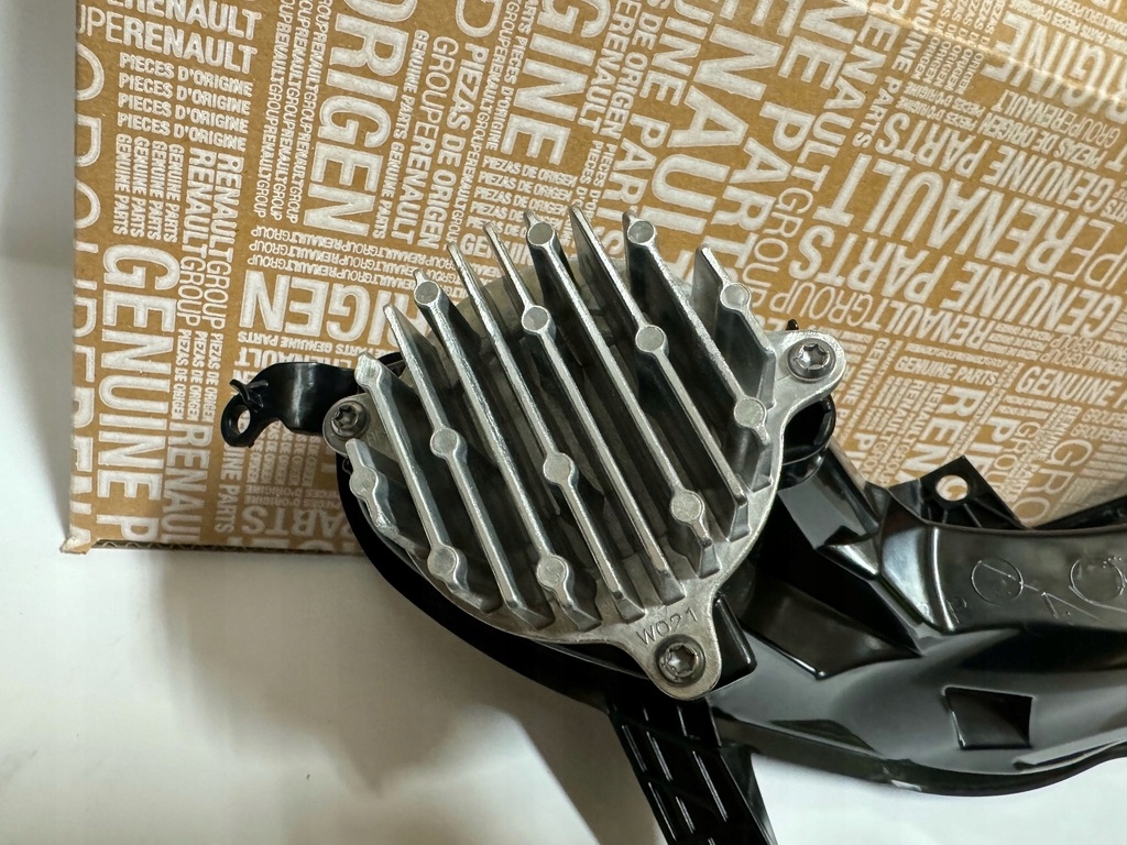 фото №2, Лампа права перед renault talisman led 266009562r nowa оригінал