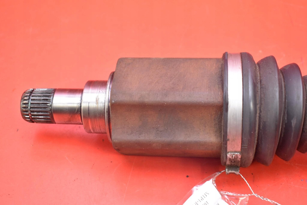 Приводной вал левая перед механическая коробка передач 7591681 bmw x1 e84 2.0 d 184 km xdrive 12-15 в Украине