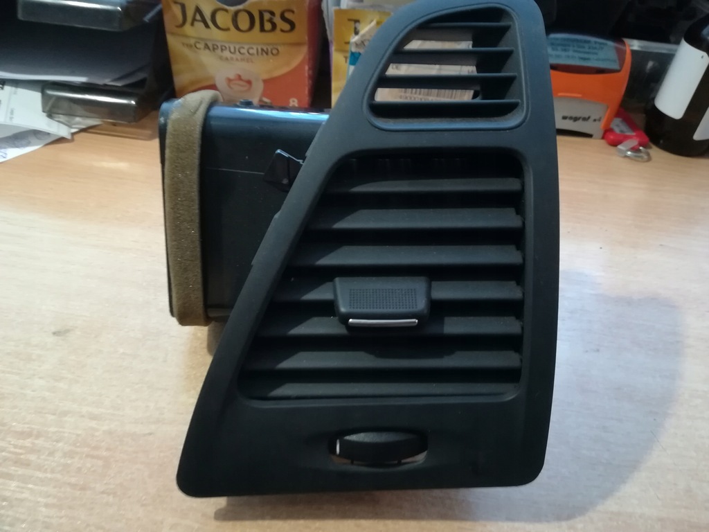 фото №1, Решітка обдув права renault laguna iii