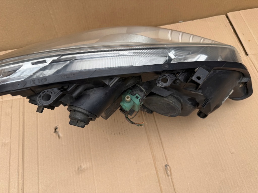 фото №5, Лампа передняя левая + направляющая renault scenic ii lift 05-08r