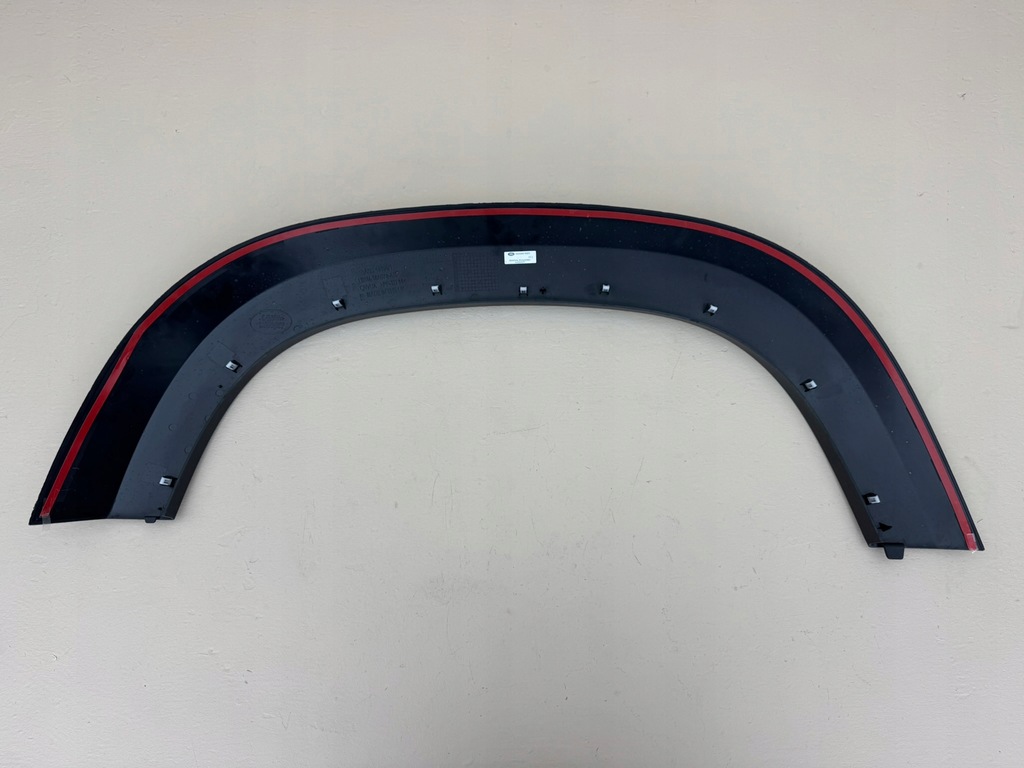 фото №13, Land rover defender l663 20r- молдинг крыла правый перед правая l8bm-16a074