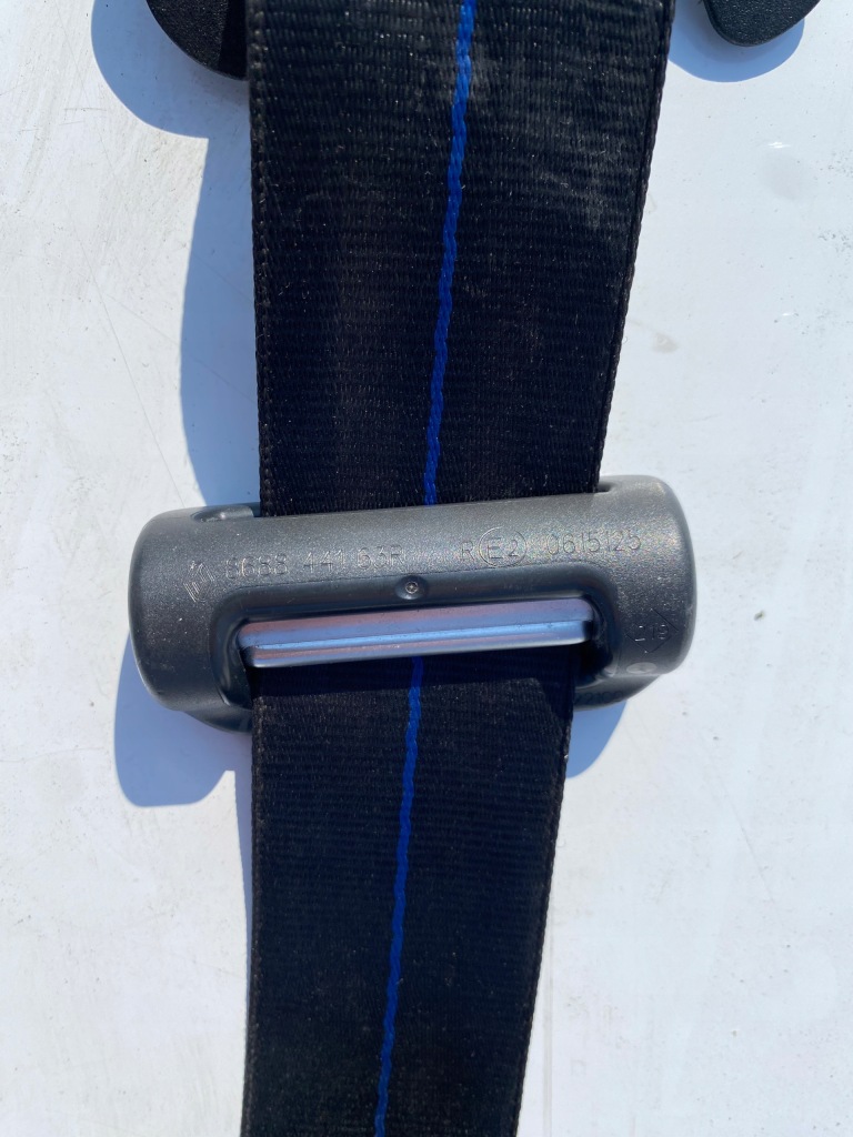 Ремень ремни renault megane rs iv безопасности левое  или правый  перед передний Цена