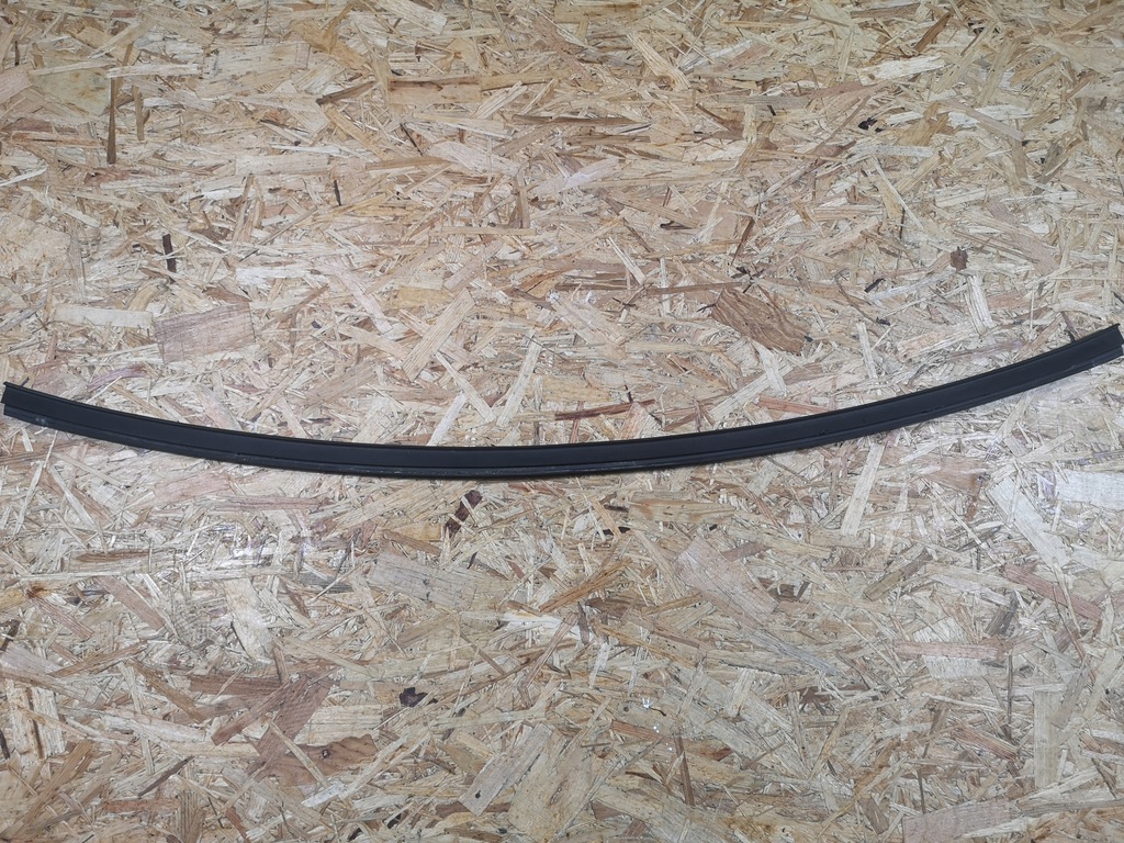 фото №5, Молдинг кузовная задняя ford mustang cabrio 2005-2009