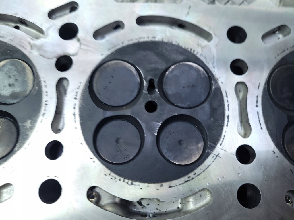 Mercedes головка ліва om642 3.0 cdi v6 w164 w906 w639 w221 6420100721 Ціна