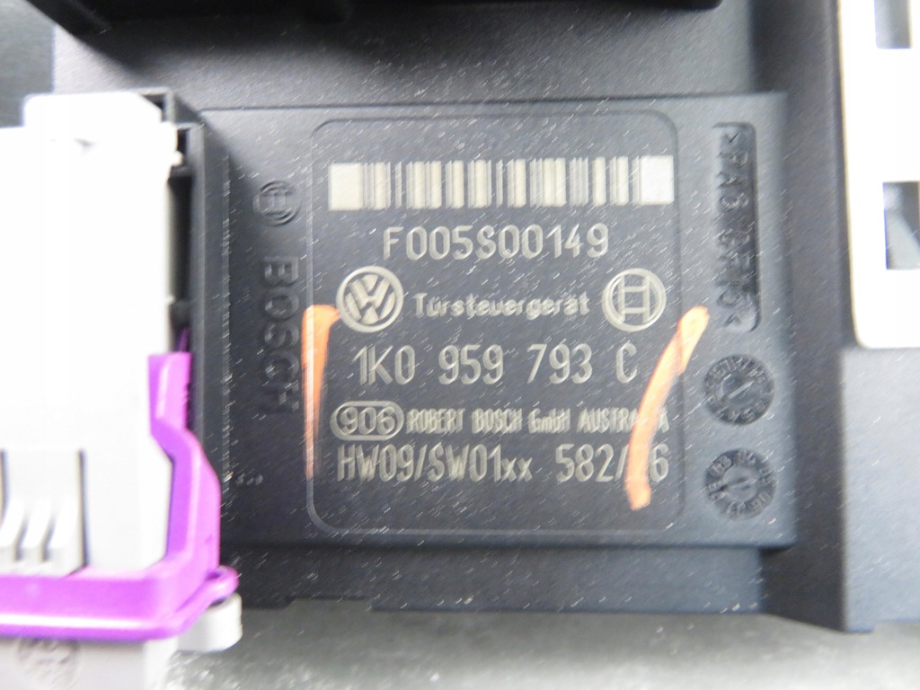 фото №9, Подъемник стекло левый передний vw golf plus 5m1, 521 1k0959793c 5m1837401