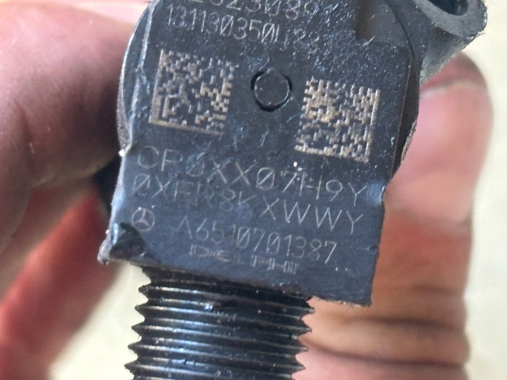 Mercedes a b klasa gla 1.8 cdi форсунки молдинг насос a6510701387 delphi в Україні