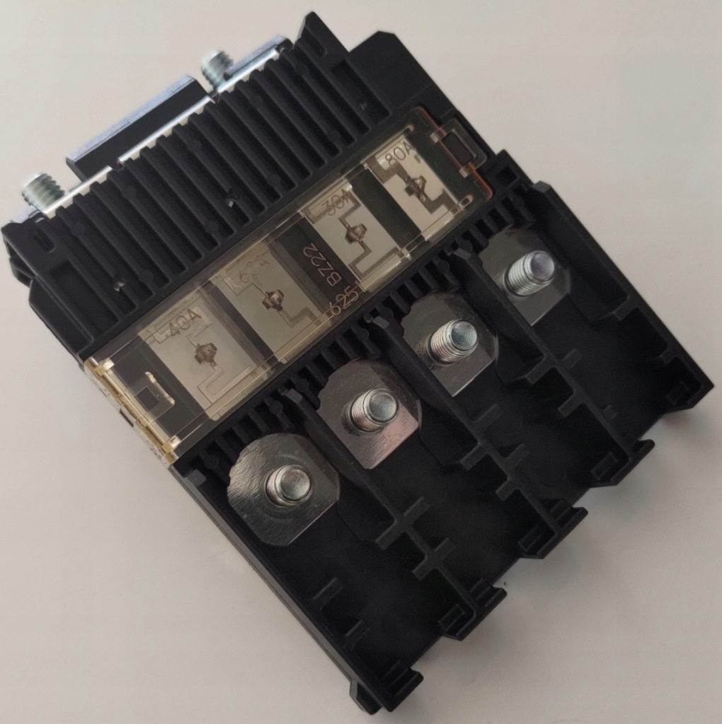 фото №3, Smart for four клема акумулятор plus запобіжники