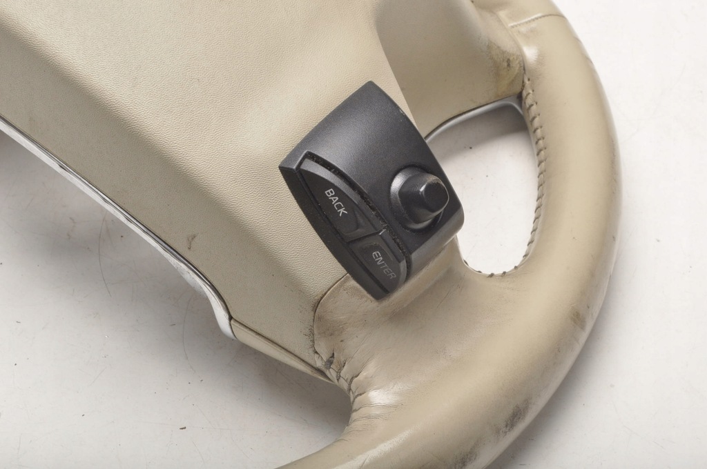 фото №12, Volvo xc70 ii воздуховод кожаный многофункциональный