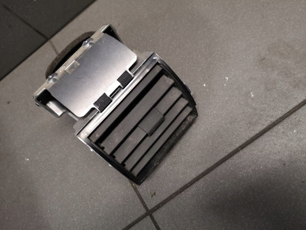 фото №4, Решётка обдув левая vw phaeton eu 3d1853231