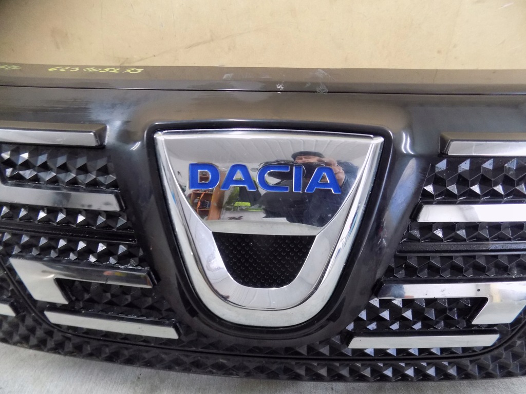 фото №6, Dacia spring решітка радіатора решітка радіатора емблема накладка 623105273r orgiinal