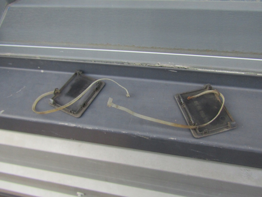 3 mercedes w124 заглушка w порог pod домкрат w молдинг порог наружная в Украине