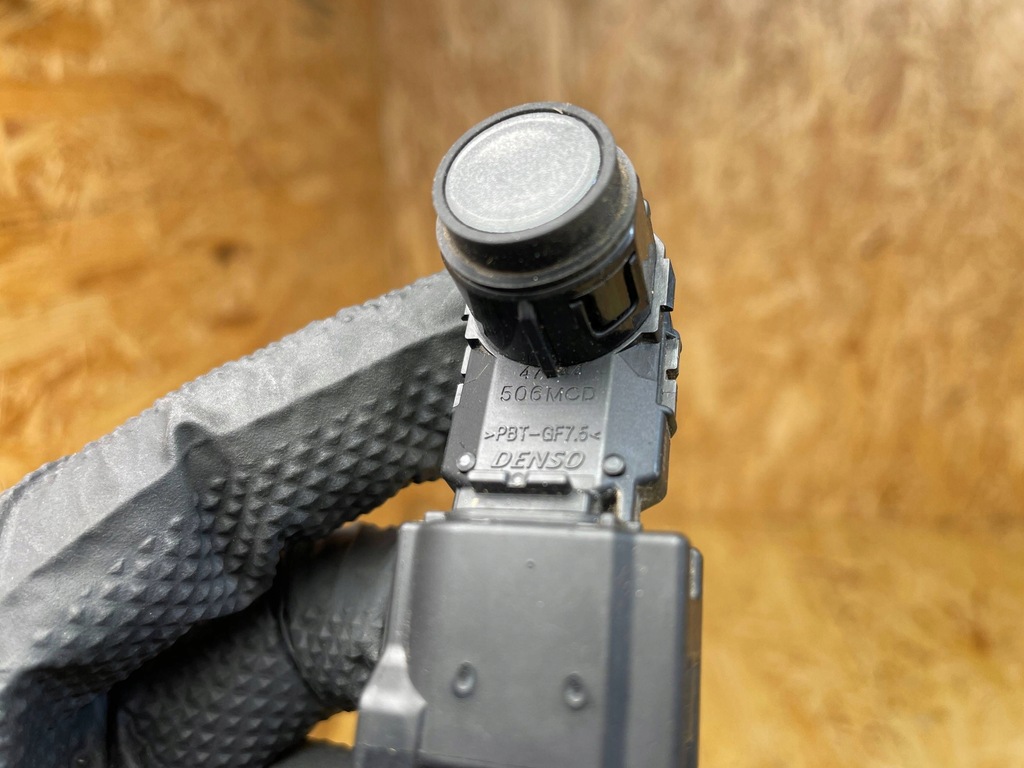 фото №12, Датчик парковки pdc штекер toyota hilux viii 06080-50290 2015-