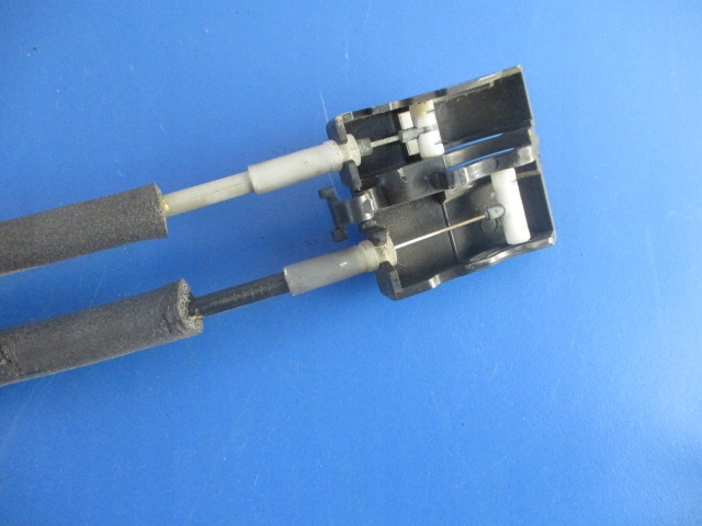 фото №6, Hyundai ix55 замок дверь задняя правый+ тросы 4pin