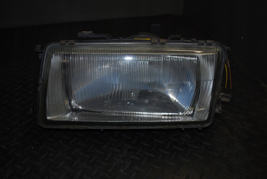 фото №1, Лампа фара лівий перед audi 80 b3 893941003a