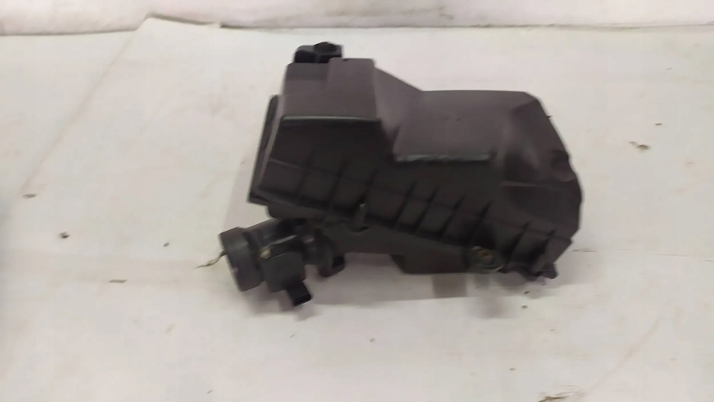 фото №7, Корпус фільтра повітря vw golf iv