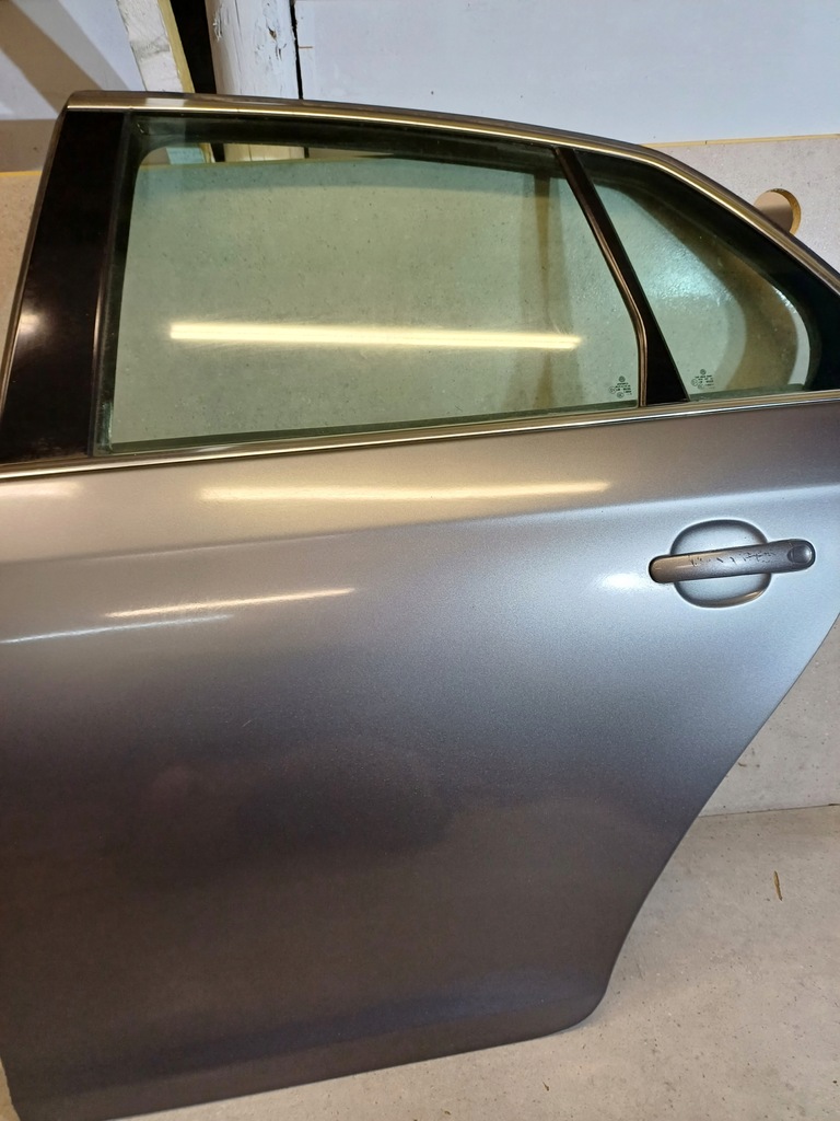 фото №8, Дверь левая задняя vw jetta v код лакокрасочного покрытия la7t полный