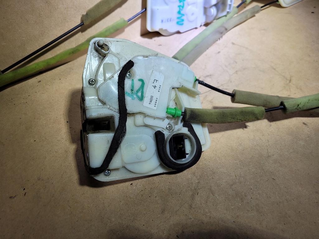 фото №8, Замки двері 4pin mazda 3 bl 09-13r bbm4