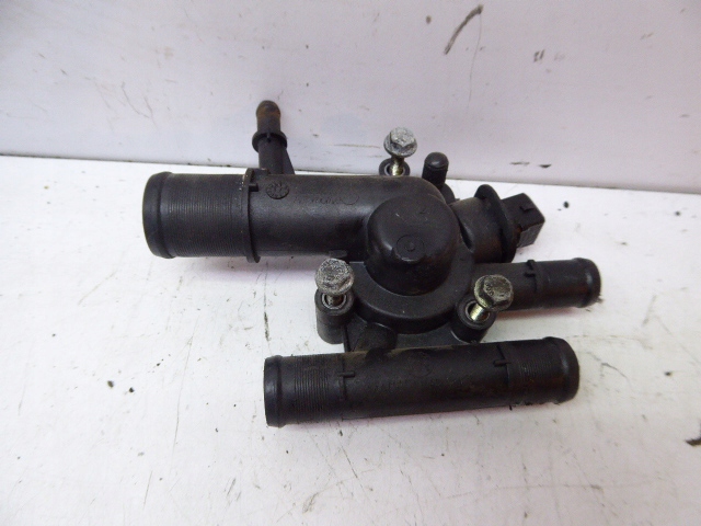 фото №1, Renault espace iv 02-06 корпус термостата 1.9 dci f9q820