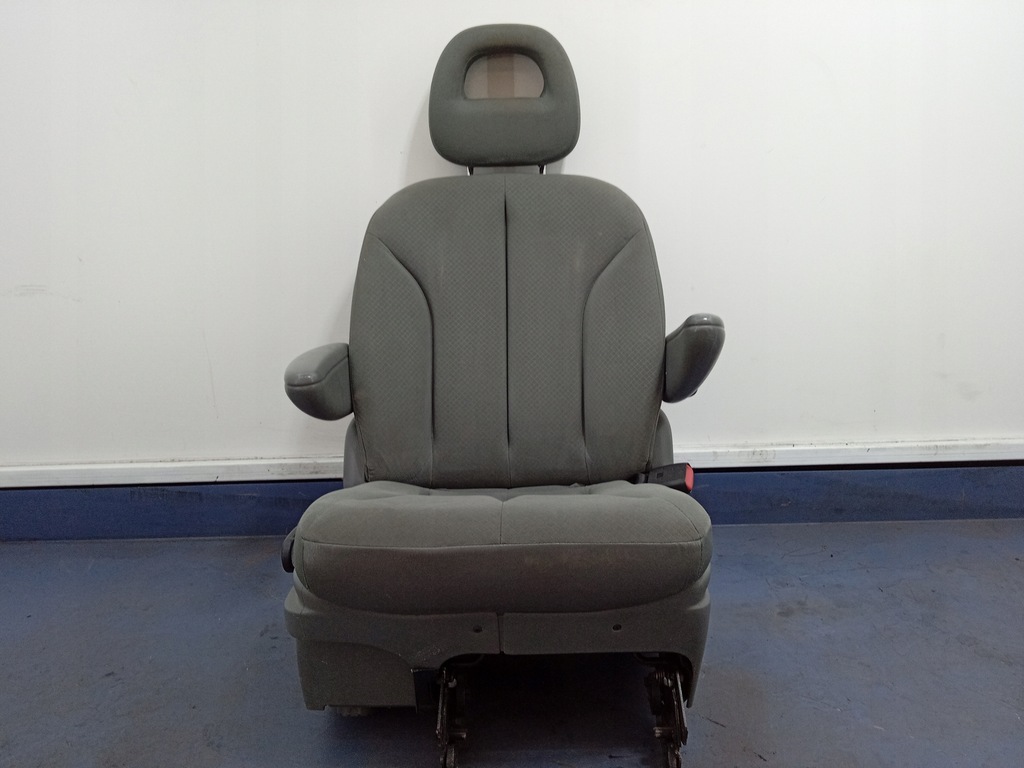 фото №1, Voyager iv caravan сиденье задняя правый задний 2 ряд