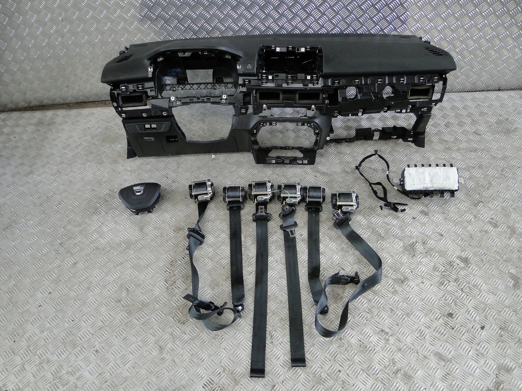 фото №2, Панель приладів консоль подушка безпеки dacia jogger 2022